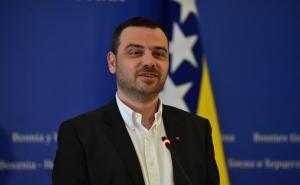 Magazinović traži odgovore: "Kakva zima nas očekuje, imamo li hrane, plina?"